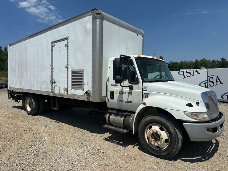 2011-international-durastar-4300-image-7