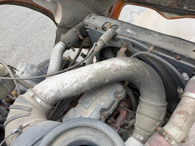 #1471-•-2003-mack-713v-granite-tri-axle-dump-truck-image-12