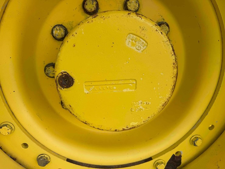 john-deere-7810-image-25