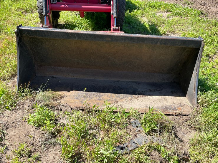 #7121-•-universal-mount-skid-steer-bucket-image-2