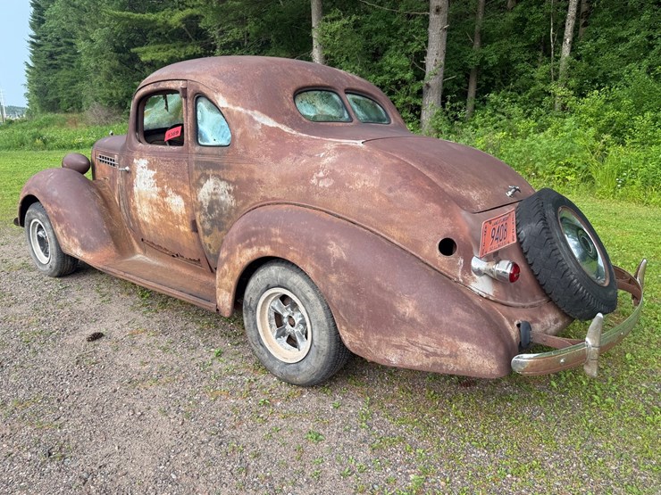 #1369-•-1936-terraplane-car-image-3