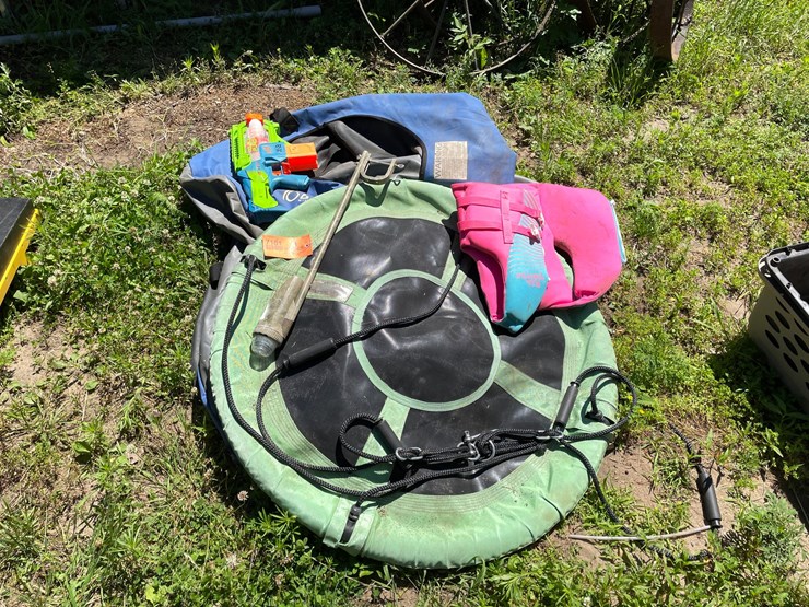 #7161-•-assortment-of-recreational-items-image-1