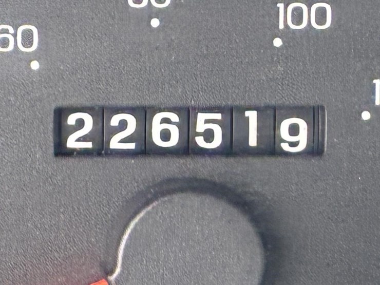 2000-ford-excursion-image-15