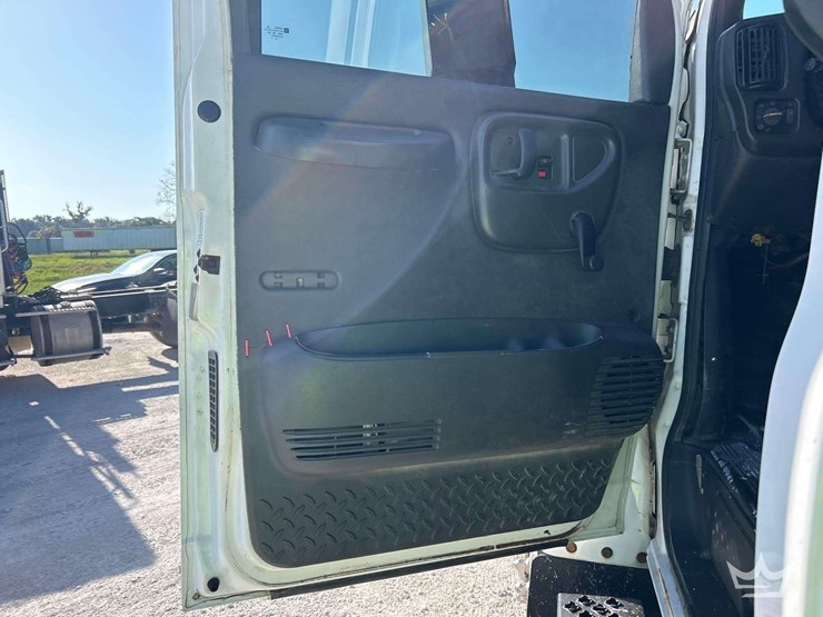 2007-isuzu-ftr-image-11