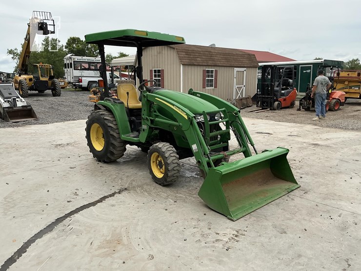 2006-john-deere-3120-image-6