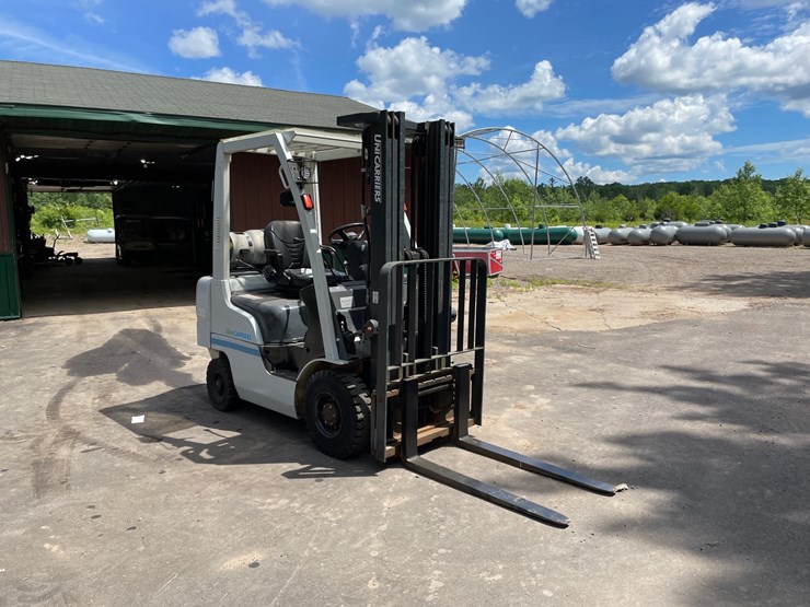 #6066-•-2016-4000lb-unicarriers-lp-forklift-image-7