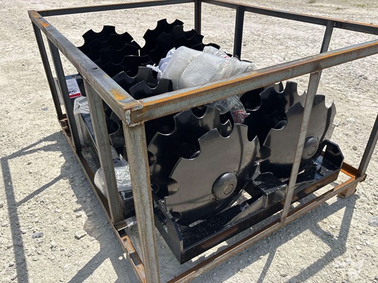 agrotk-skidsteer-disk-plow-attachment-image-5