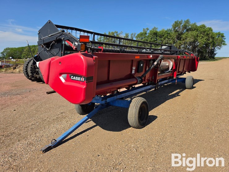2011-case-ih-3020-image-7