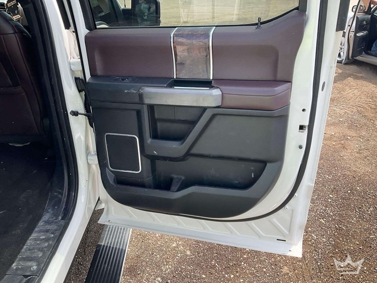 2016-ford-f150-image-23