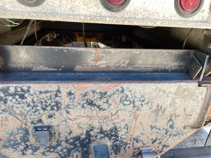 #7099-•-2005-gmc-c5500-with-alum-line-aluminum-dump-box-(wi-title-in-delay)-image-23