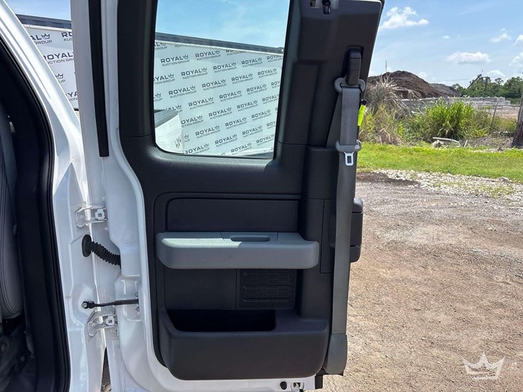 2014-ford-f150-image-14