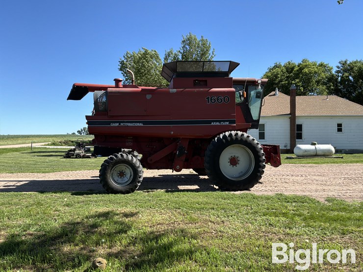 1989-case-ih-1660-image-4
