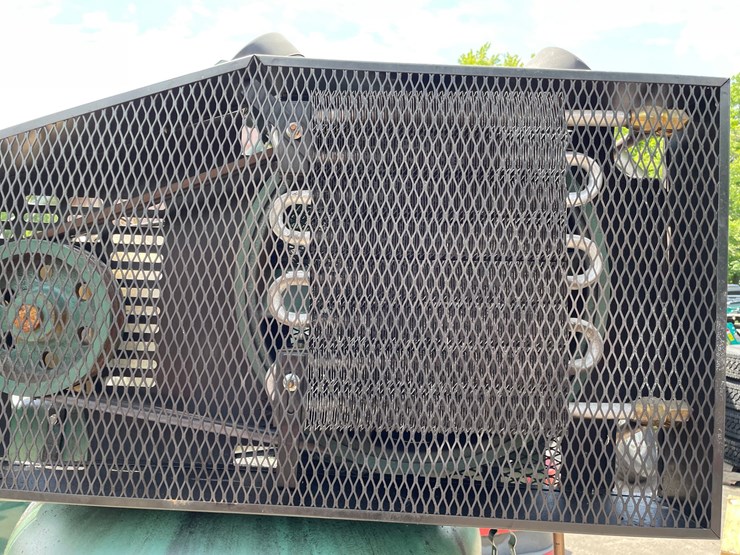 #6077-•-champion-air-compressor-image-5