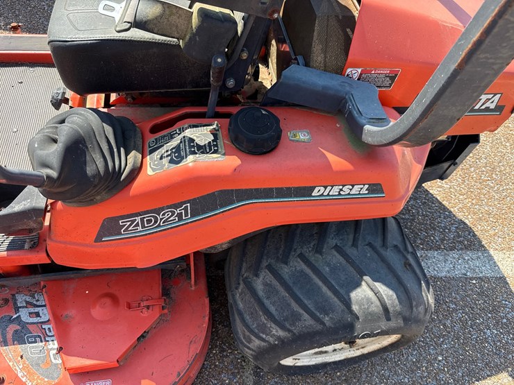 kubota-zd21-image-8