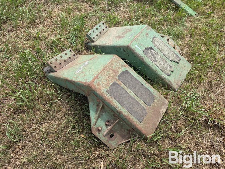 2wd-tractor-fenders-image-7