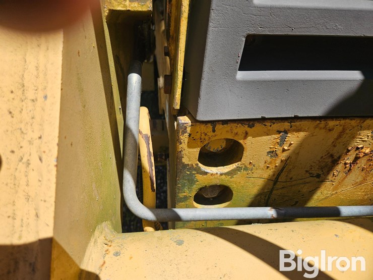1994-caterpillar-426b-image-10