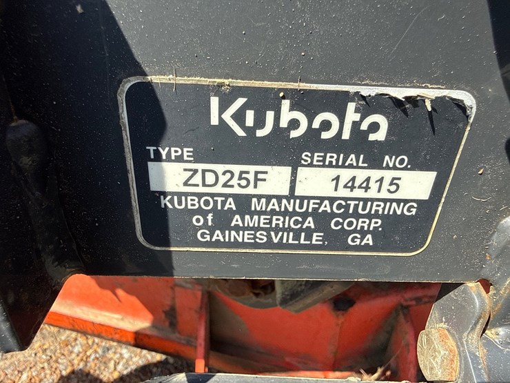 kubota-zd25-image-16