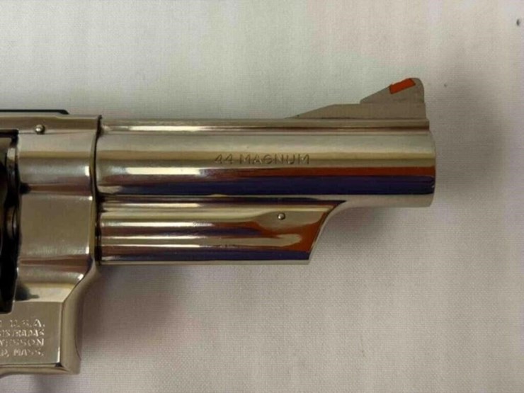 smith-&-wesson-revolver-image-10