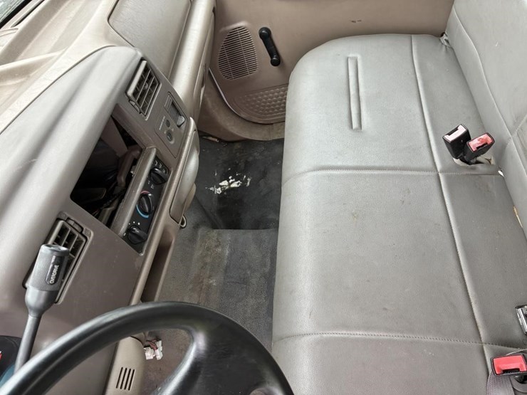 2004-ford-f250-image-23