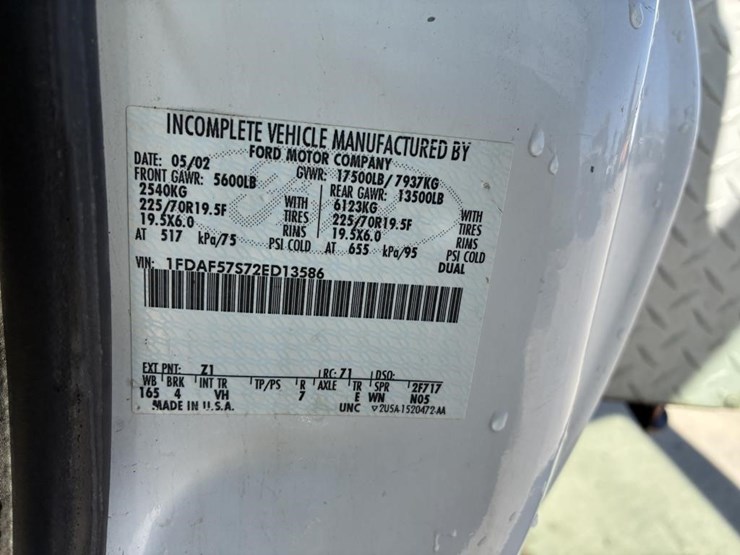 2002-ford-f550-image-36