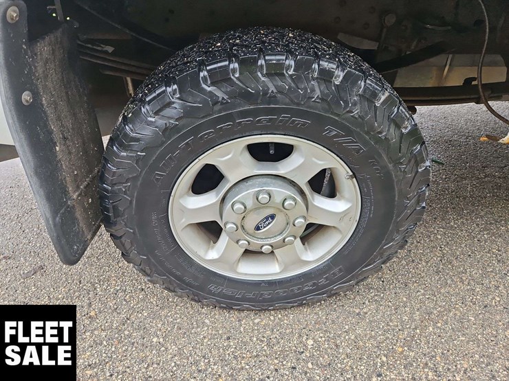 2015-ford-f350-image-12