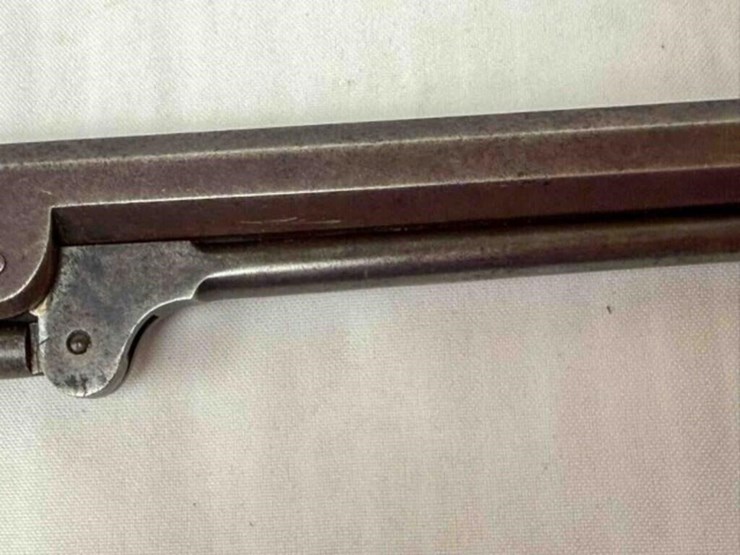 colt-revolver-image-21