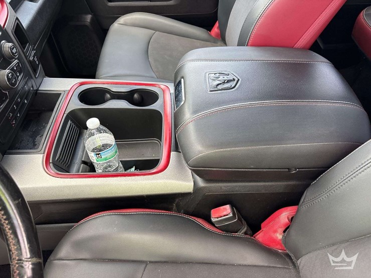 2017-dodge-1500-image-21