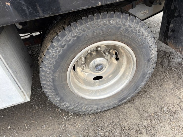 2014-ford-f350-sd-image-17