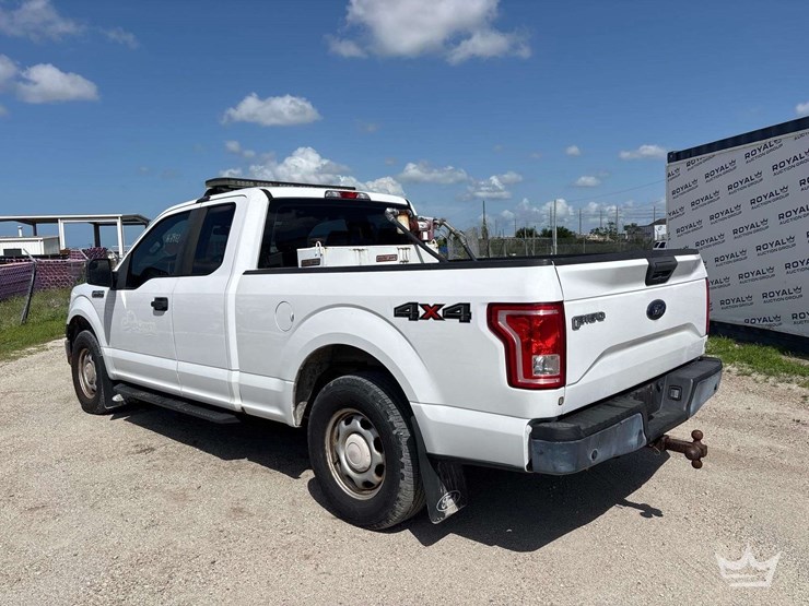 2017-ford-f150-image-4