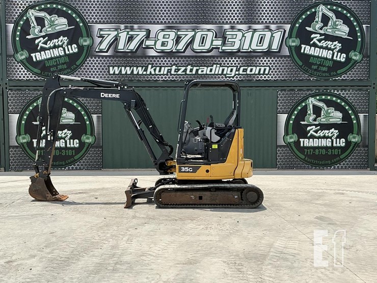 2022-deere-35g-image-1