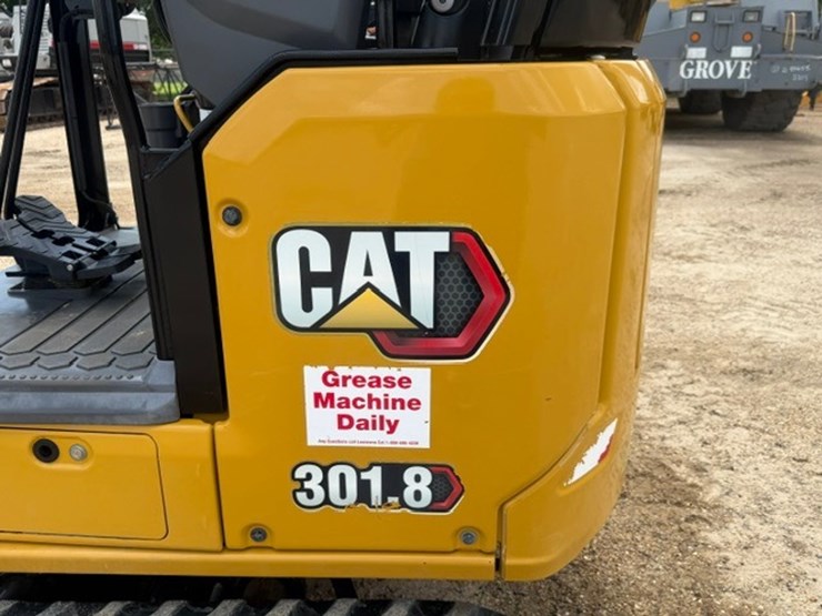 caterpillar-301.8-image-17