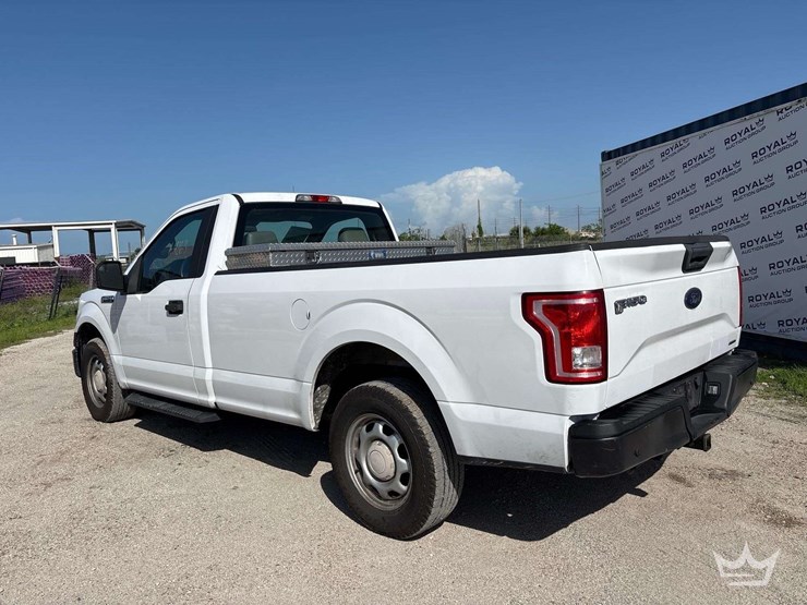 2016-ford-f150-image-4