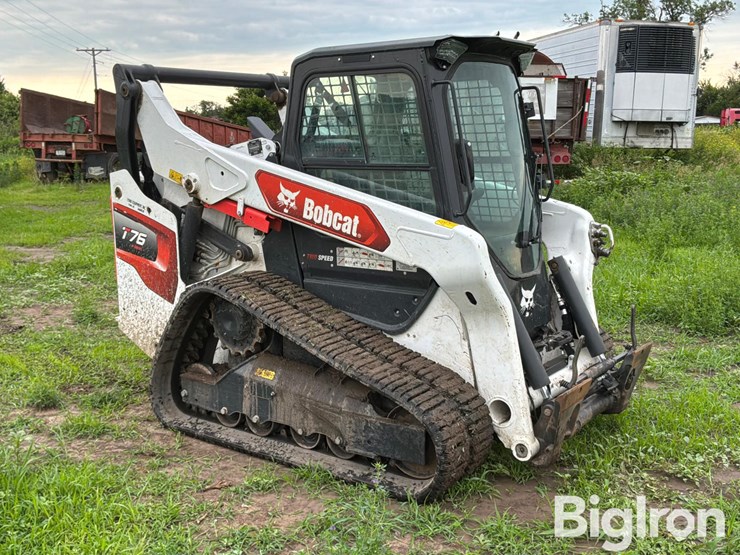 2024-bobcat-t76-image-3