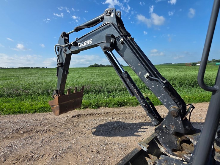 deere-26g-image-21