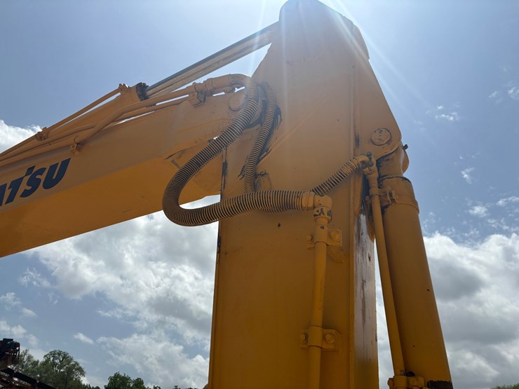 komatsu-pc200-lc-6le-image-57