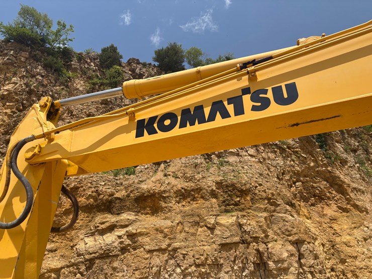 komatsu-pc200-lc-6le-image-51