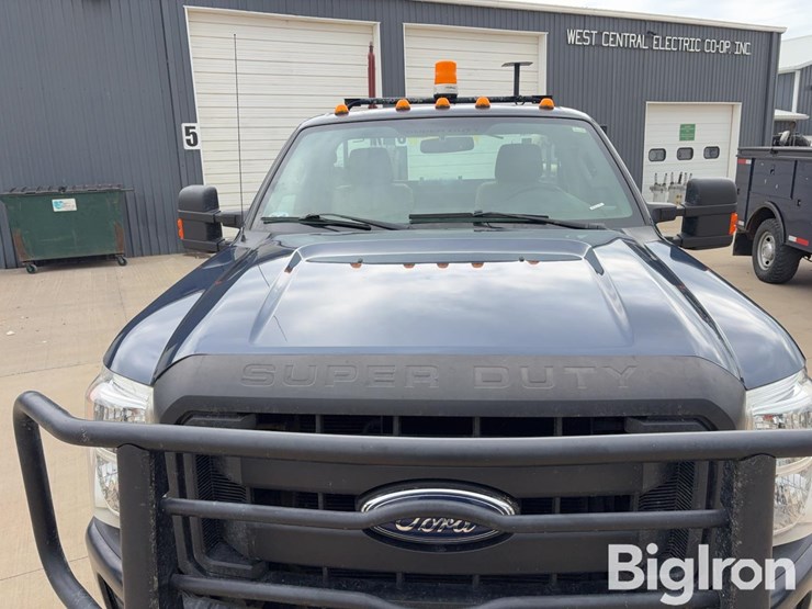2016-ford-f350-xl-image-15