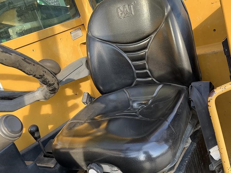 2007-caterpillar-tl943-image-9