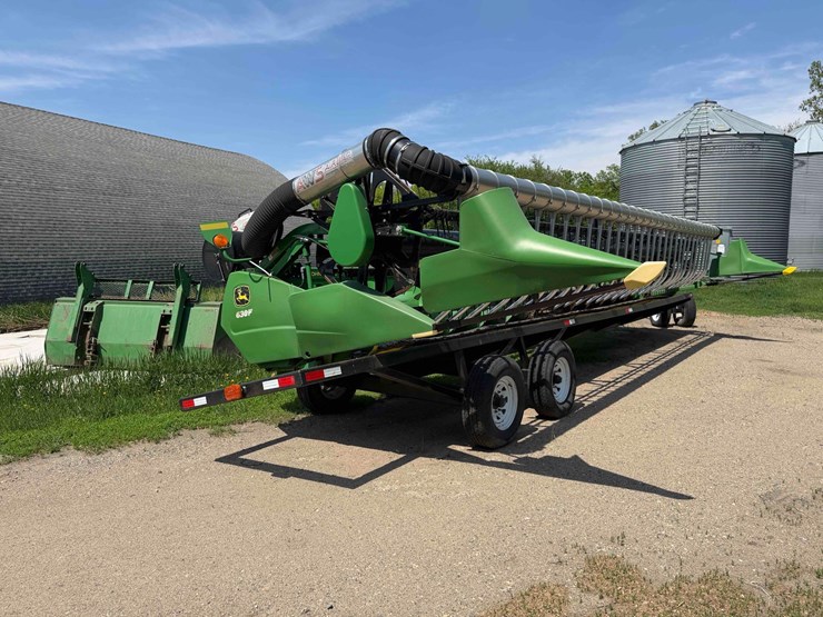john-deere-630-image-1