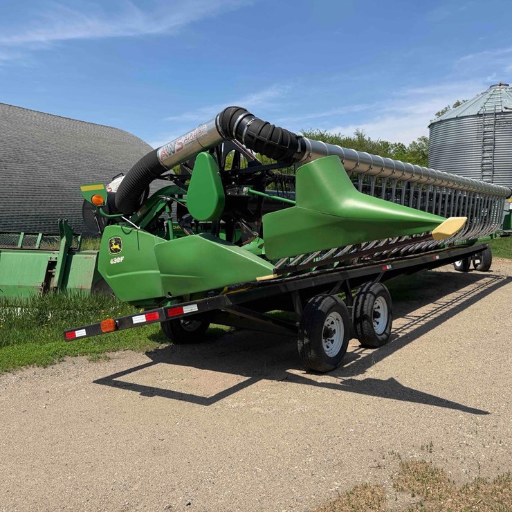 JOHN DEERE 630