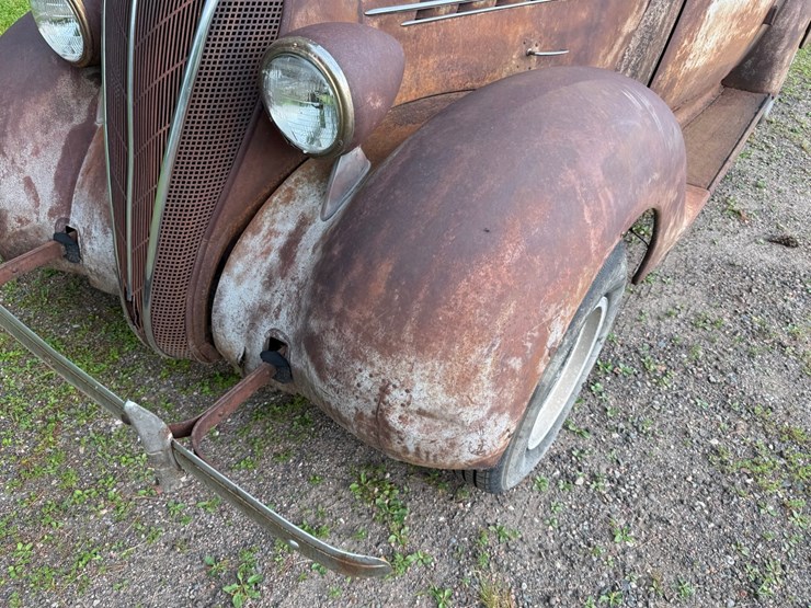 #1369-•-1936-terraplane-car-image-9