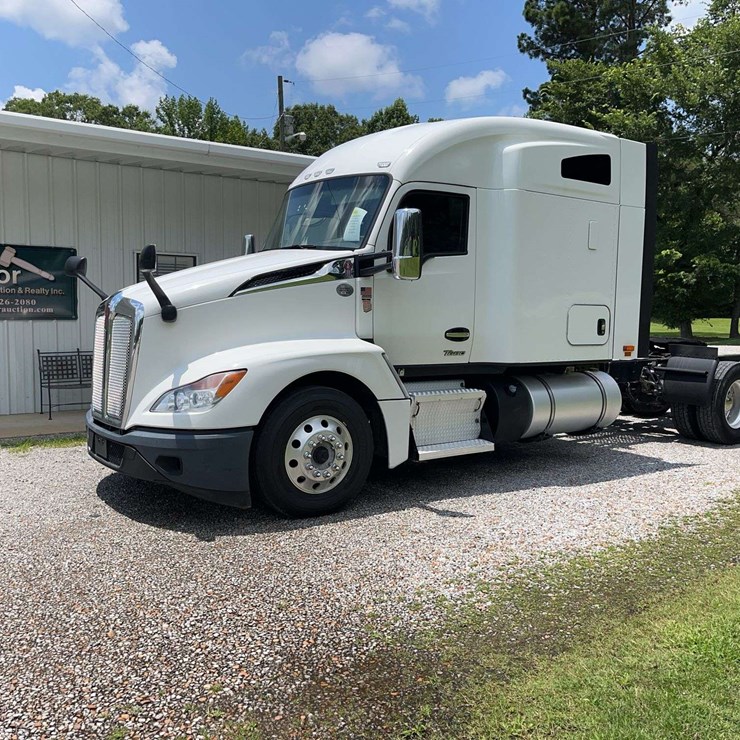 2022 KENWORTH T680