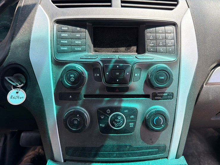 2012-ford-explorer-image-31