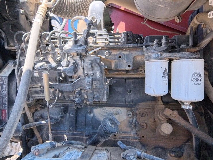 hesston-8550s-image-65