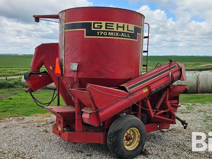 1989-gehl-170-image-5