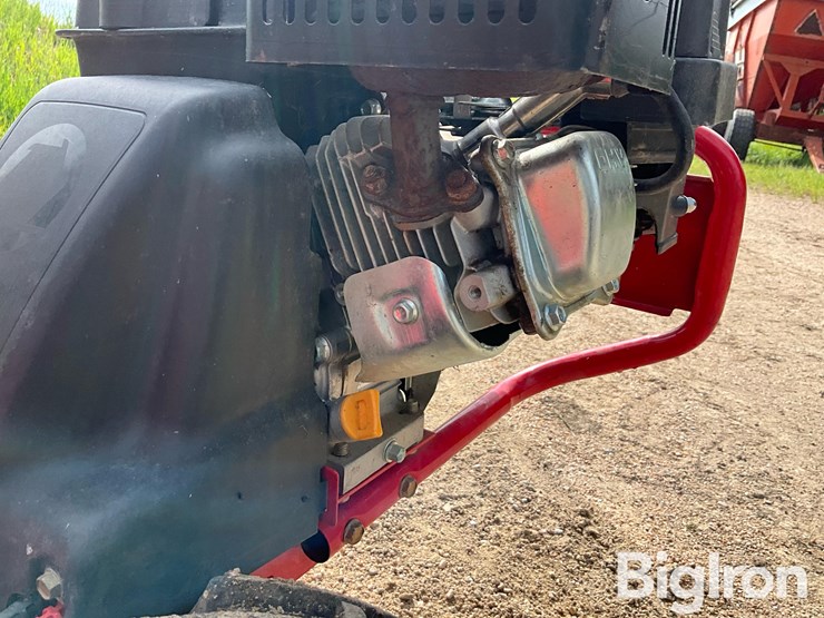 troy-bilt-super-bronco-image-13