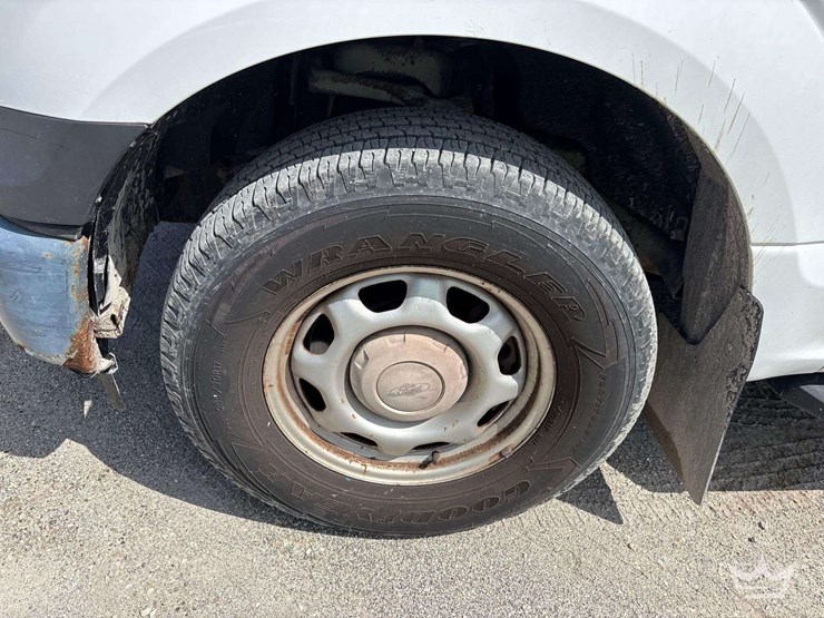2017-ford-f150-image-29