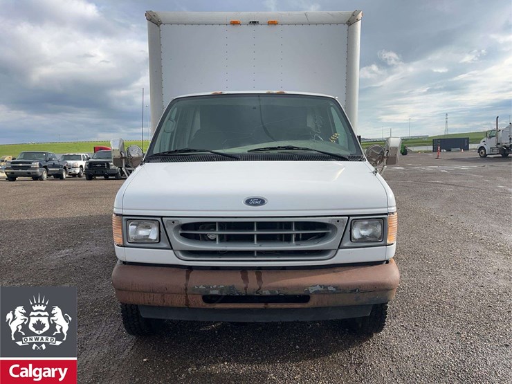 2002-ford-e-series-s/a-service-truck-image-8