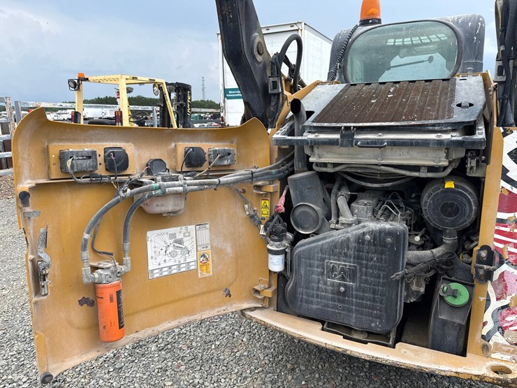 caterpillar-262c-image-33