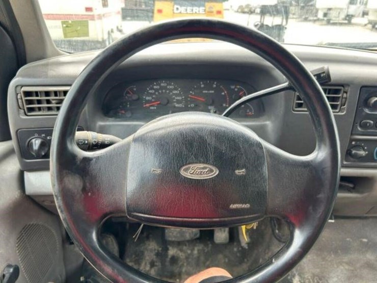 2002-ford-f550-image-14